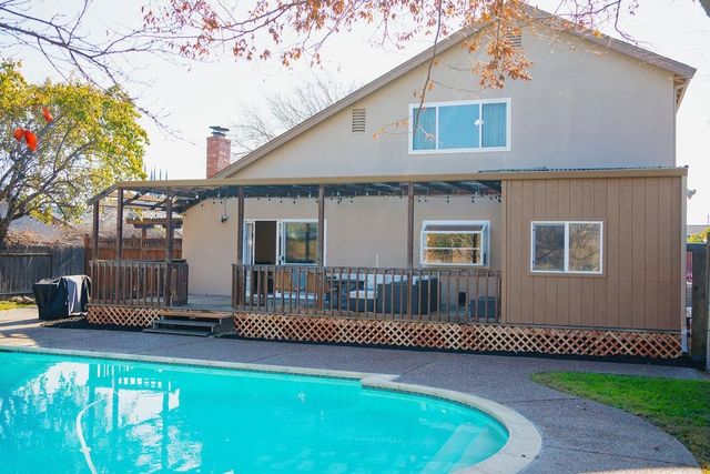 460 Clearwood Dr, Oakley, CA 94561