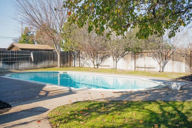 460 Clearwood Dr, Oakley, CA 94561