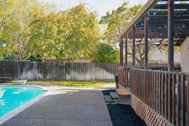 460 Clearwood Dr, Oakley, CA 94561