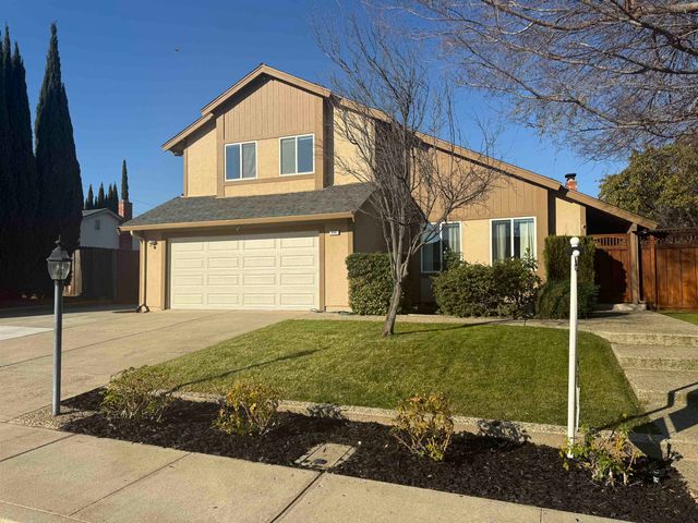 460 Clearwood Dr, Oakley, CA 94561