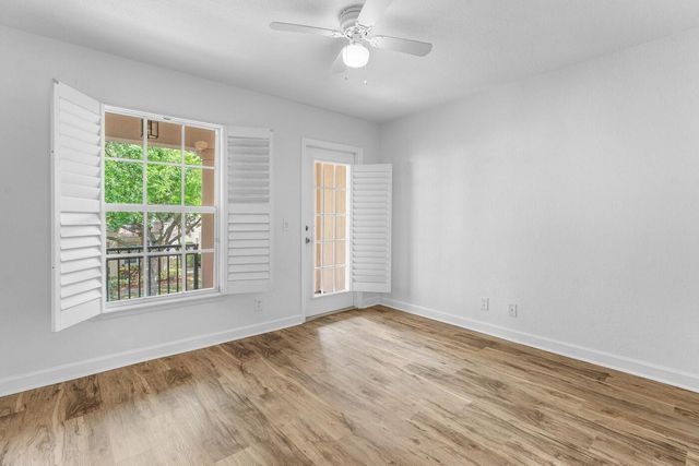 8058 Murano Circle, Palm Beach Gardens, FL 33418