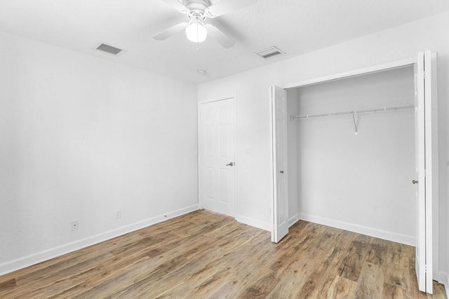 8058 Murano Circle, Palm Beach Gardens, FL 33418