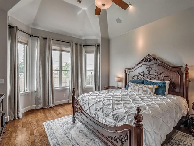 1144 Canteberry Drive, Yukon, OK 73099