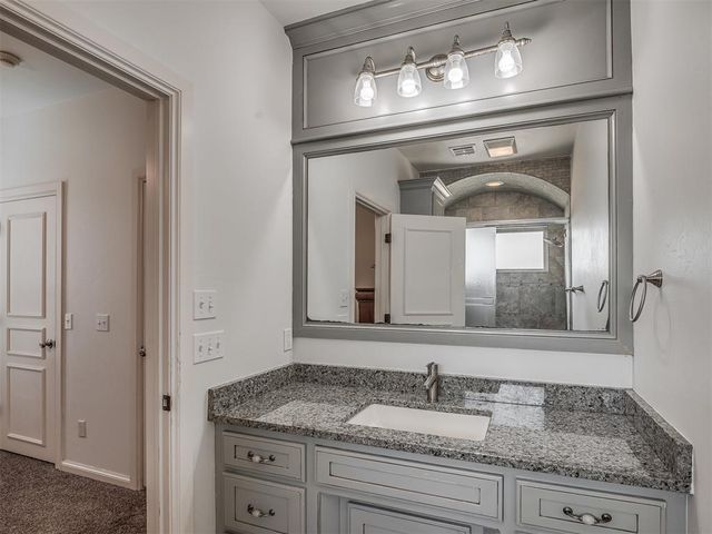 1144 Canteberry Drive, Yukon, OK 73099