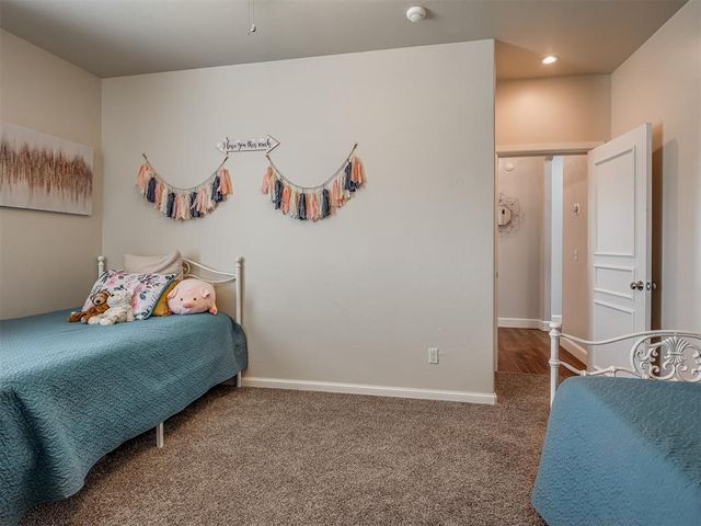 1144 Canteberry Drive, Yukon, OK 73099