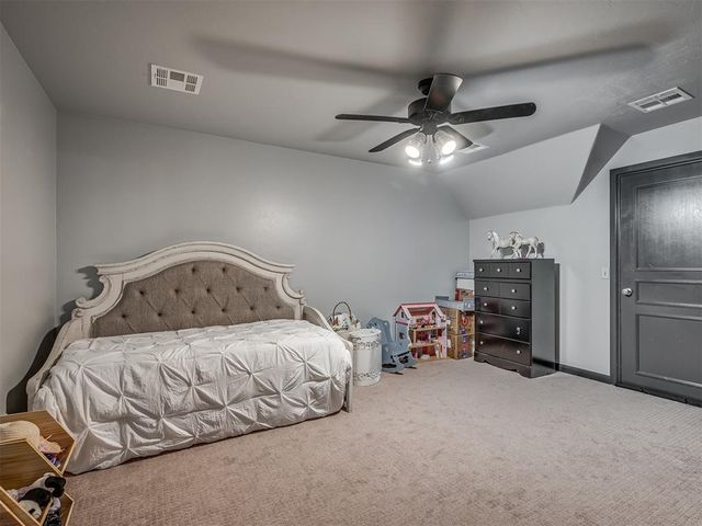 1144 Canteberry Drive, Yukon, OK 73099