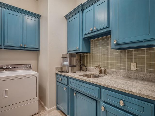 1144 Canteberry Drive, Yukon, OK 73099