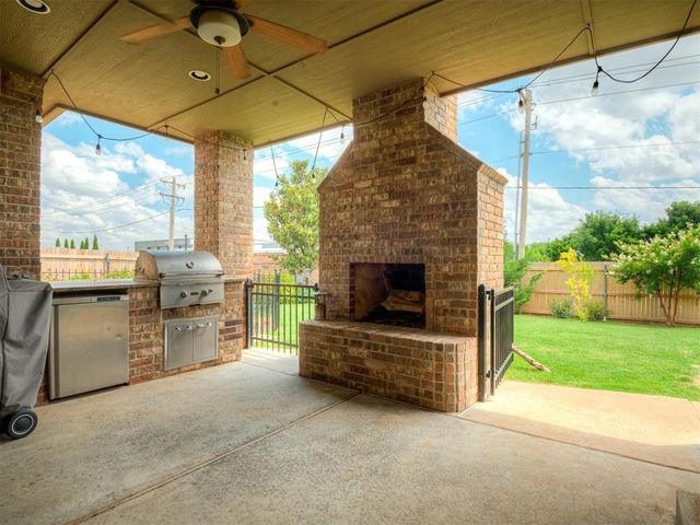 1144 Canteberry Drive, Yukon, OK 73099