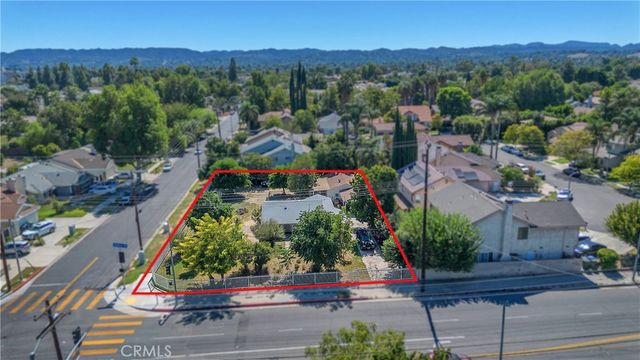 19504 Saticoy, Reseda, CA 91335