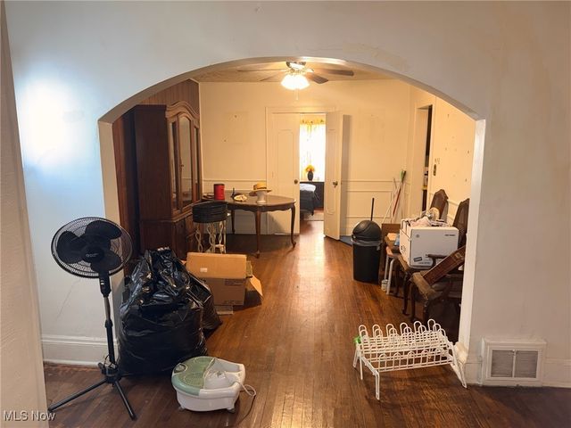 13206 Christine Avenue, Garfield Heights, OH 44105