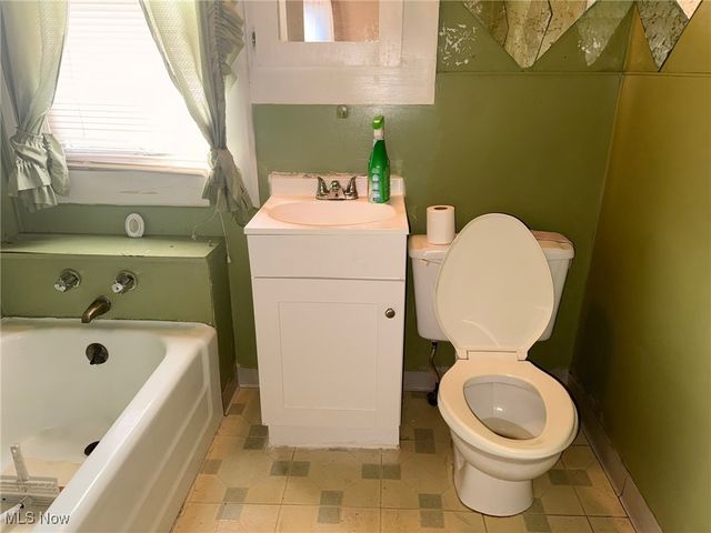 13206 Christine Avenue, Garfield Heights, OH 44105