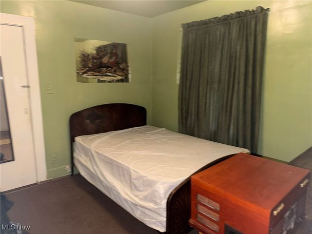 13206 Christine Avenue, Garfield Heights, OH 44105