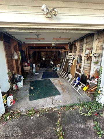 13206 Christine Avenue, Garfield Heights, OH 44105