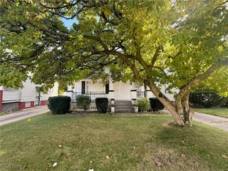 13206 Christine Avenue, Garfield Heights, OH 44105