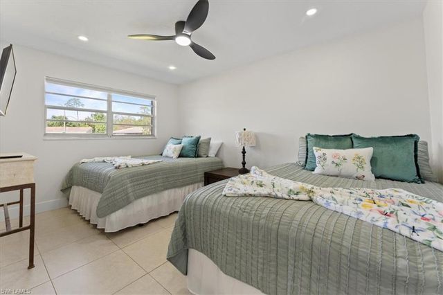 2250 Poinciana ST, Naples, FL 34105