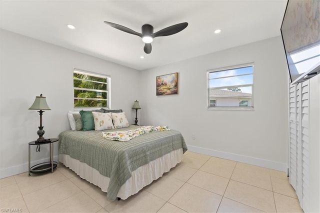 2250 Poinciana ST, Naples, FL 34105