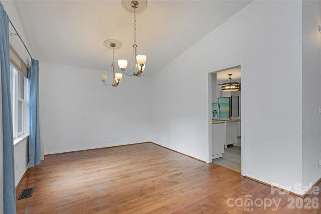 138 Surry Lane, Hendersonville, NC 28791