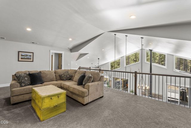 53690 Central Way, La Pine, OR 97739