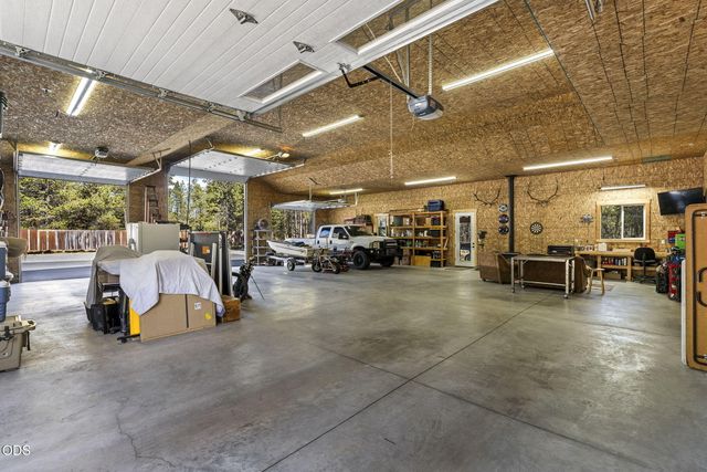 53690 Central Way, La Pine, OR 97739