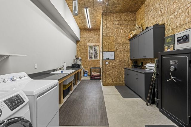 53690 Central Way, La Pine, OR 97739