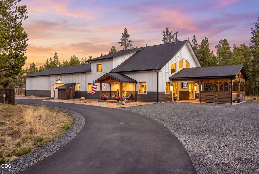 53690 Central Way, La Pine, OR 97739