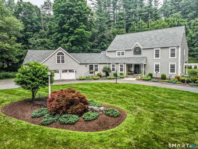 9 Hidden Brook Drive, Brookfield, CT 06804
