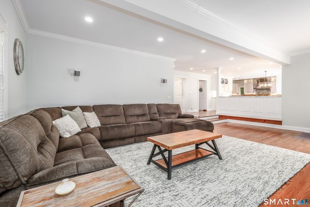 9 Hidden Brook Drive, Brookfield, CT 06804