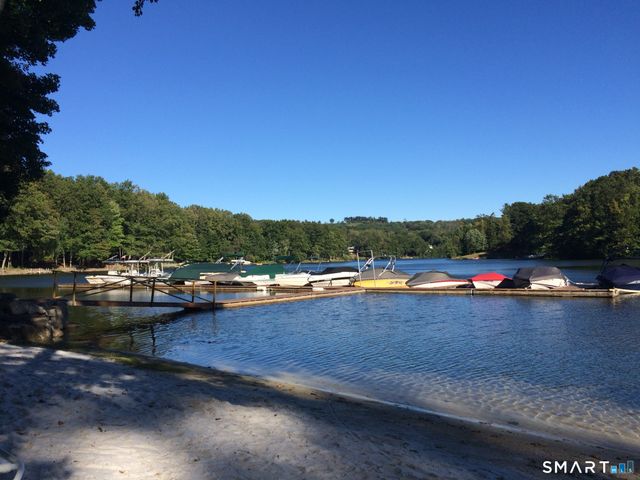 9 Hidden Brook Drive, Brookfield, CT 06804