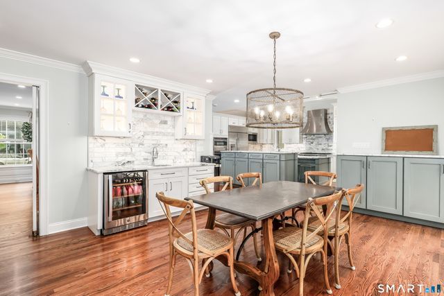 9 Hidden Brook Drive, Brookfield, CT 06804