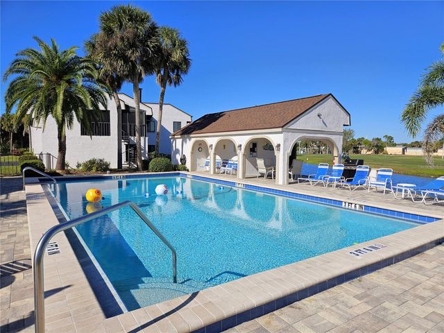 812 CAPRI ISLES BOULEVARD 225, Venice, FL 34292