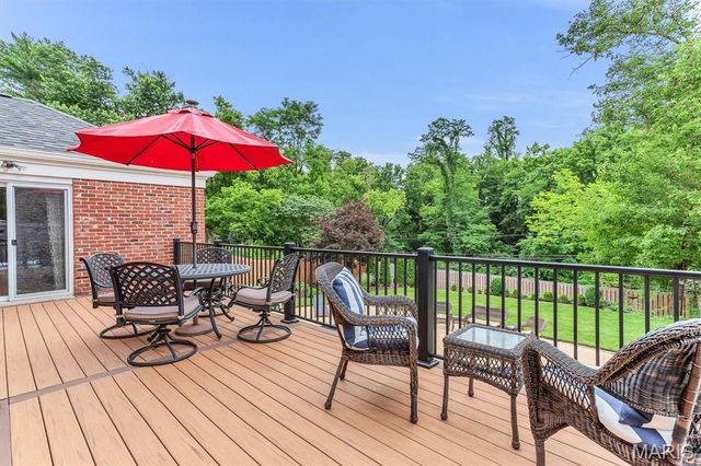 51 High Valley Drive, Chesterfield, MO 63017