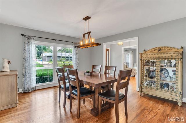 51 High Valley Drive, Chesterfield, MO 63017