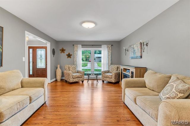 51 High Valley Drive, Chesterfield, MO 63017
