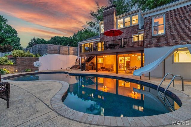 51 High Valley Drive, Chesterfield, MO 63017