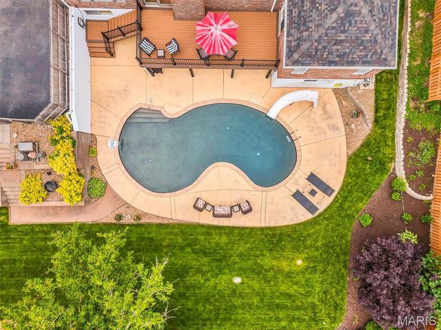 51 High Valley Drive, Chesterfield, MO 63017