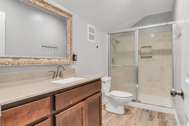 51 High Valley Drive, Chesterfield, MO 63017