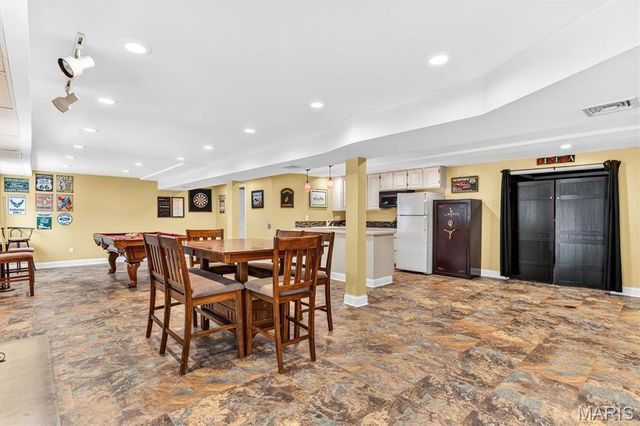 51 High Valley Drive, Chesterfield, MO 63017