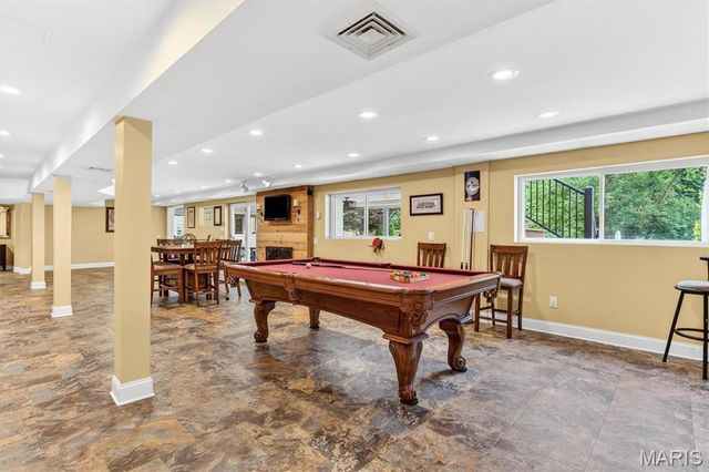 51 High Valley Drive, Chesterfield, MO 63017