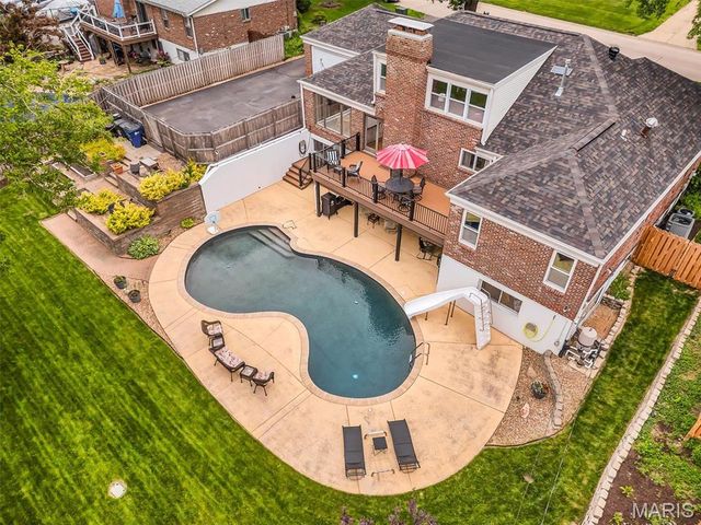 51 High Valley Drive, Chesterfield, MO 63017