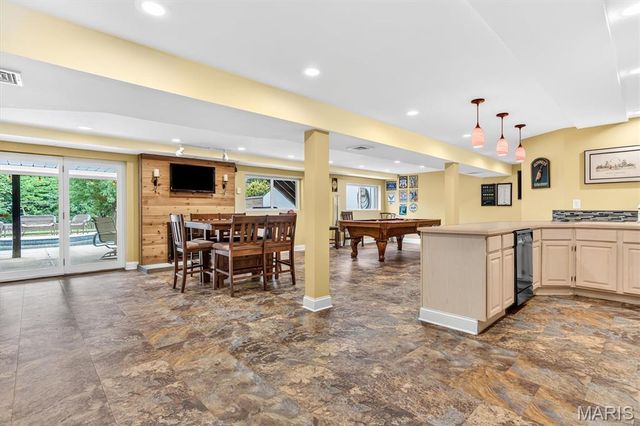 51 High Valley Drive, Chesterfield, MO 63017