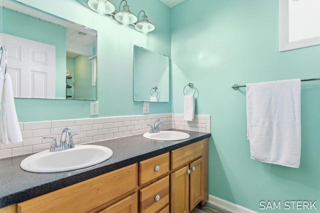 3789 Yellowstone Drive SW, Grandville, MI 49418