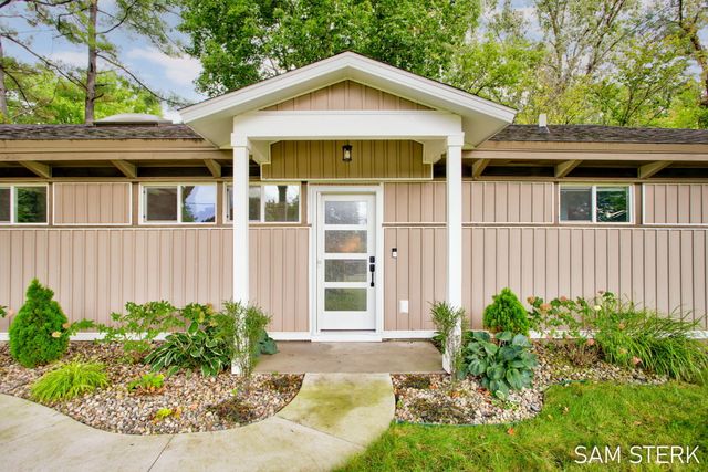 3789 Yellowstone Drive SW, Grandville, MI 49418