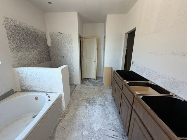 544 Park Side Drive, Weatherford, TX 76087