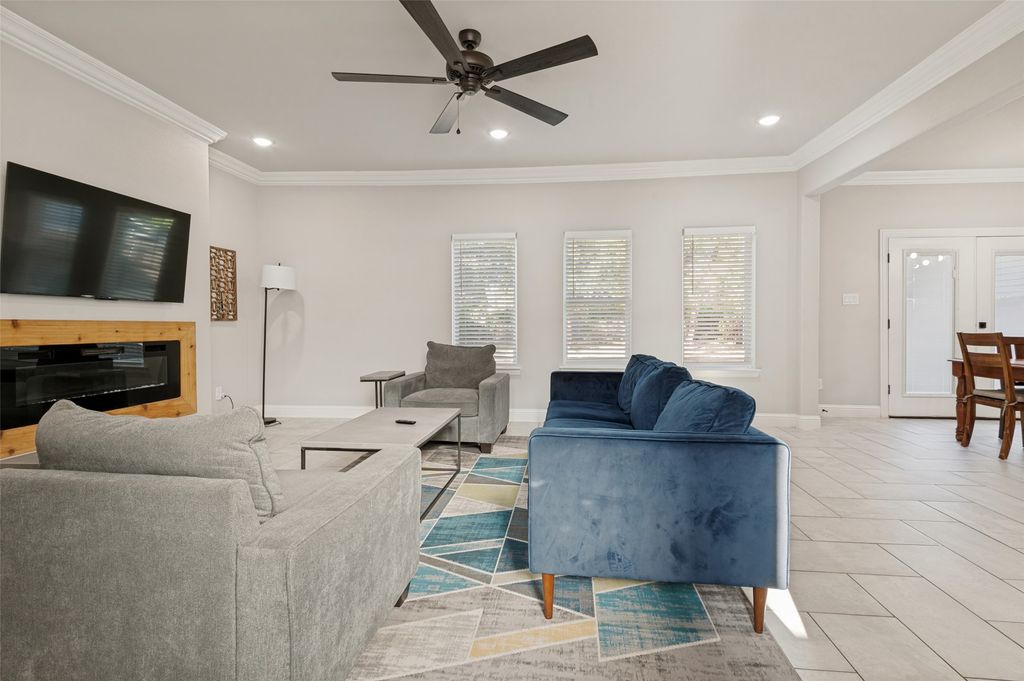 1315 Oak Knoll Drive, Haltom City, TX 76117 — photo 2