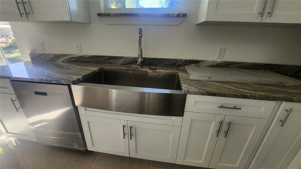 Image 8 of property listing at 3882 SW 169TH LANE ROAD, Ocala, FL 34473