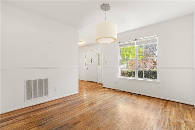 11190 Abbotts Station Drive, Johns Creek, GA 30097