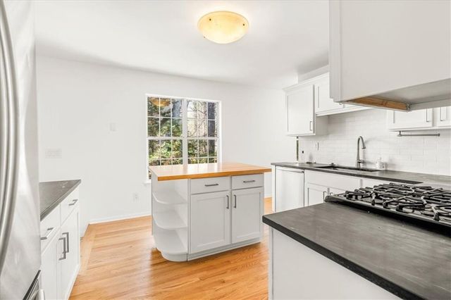 11190 Abbotts Station Drive, Johns Creek, GA 30097
