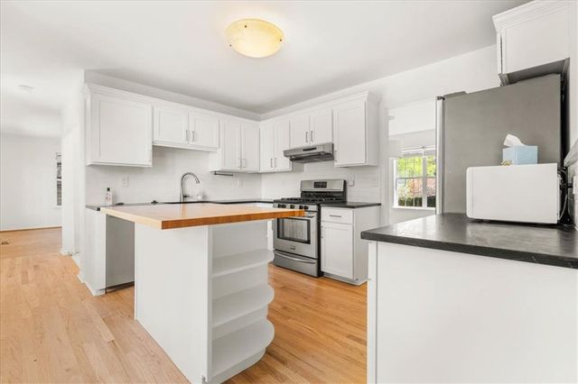 11190 Abbotts Station Drive, Johns Creek, GA 30097