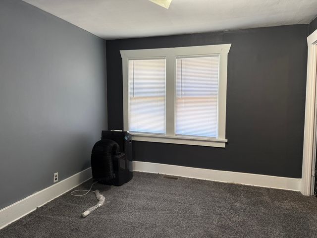 909 W Cushing Street, Decatur, IL 62526