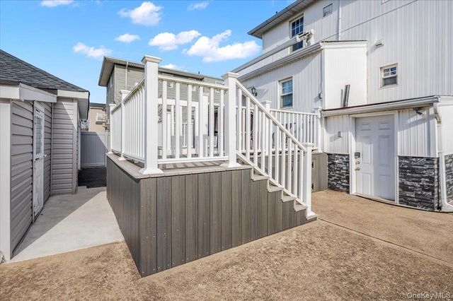 523 Bayview Avenue, Cedarhurst, NY 11516